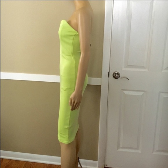 Dress - Picture 4 of 4